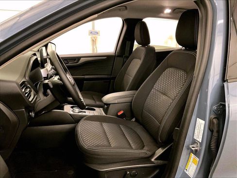 Certified 2023 Ford Escape Active AWD/4WD image 24