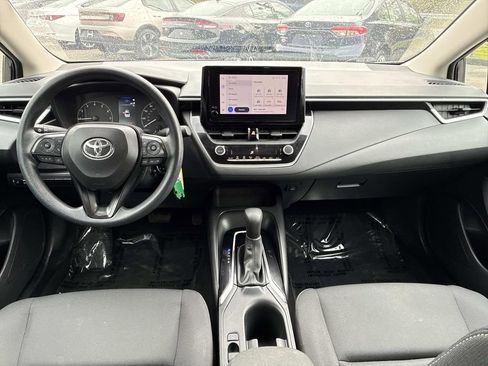 Used 2024 Toyota Corolla LE FWD image 18