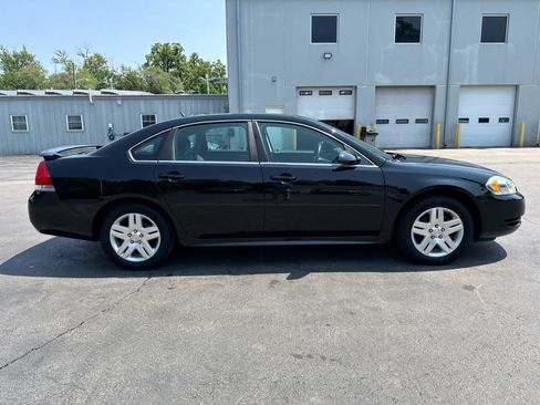 Used 2015 Chevrolet Impala LT w/ LT Sunroof Package FWD image 2