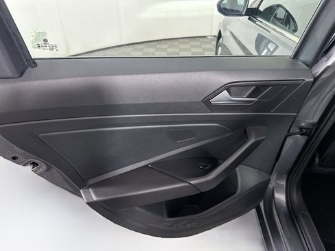 Used 2024 Volkswagen Jetta SE image 25