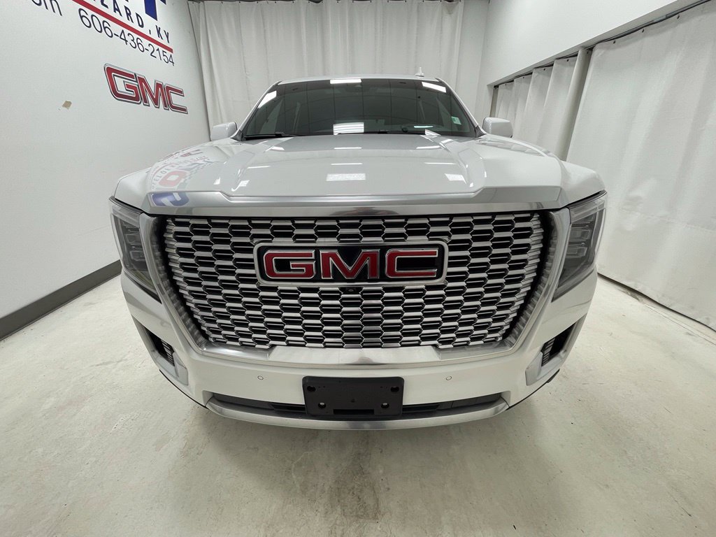 Used 2024 GMC Yukon Denali AWD/4WD image 2