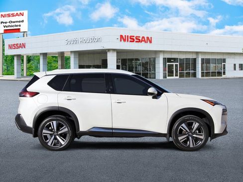 Certified 2023 Nissan Rogue SL w/ SL Premium Package image 5