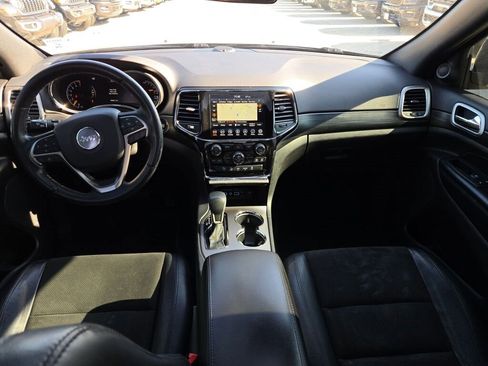 Used 2021 Jeep Grand Cherokee Laredo X image 19