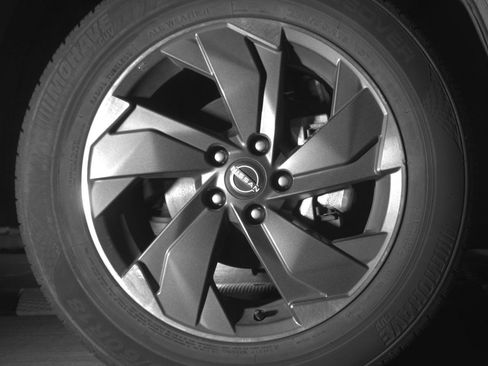 Used 2025 Nissan Rogue SV image 13