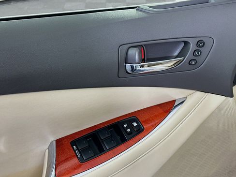 Used 2011 Lexus ES 350 image 15