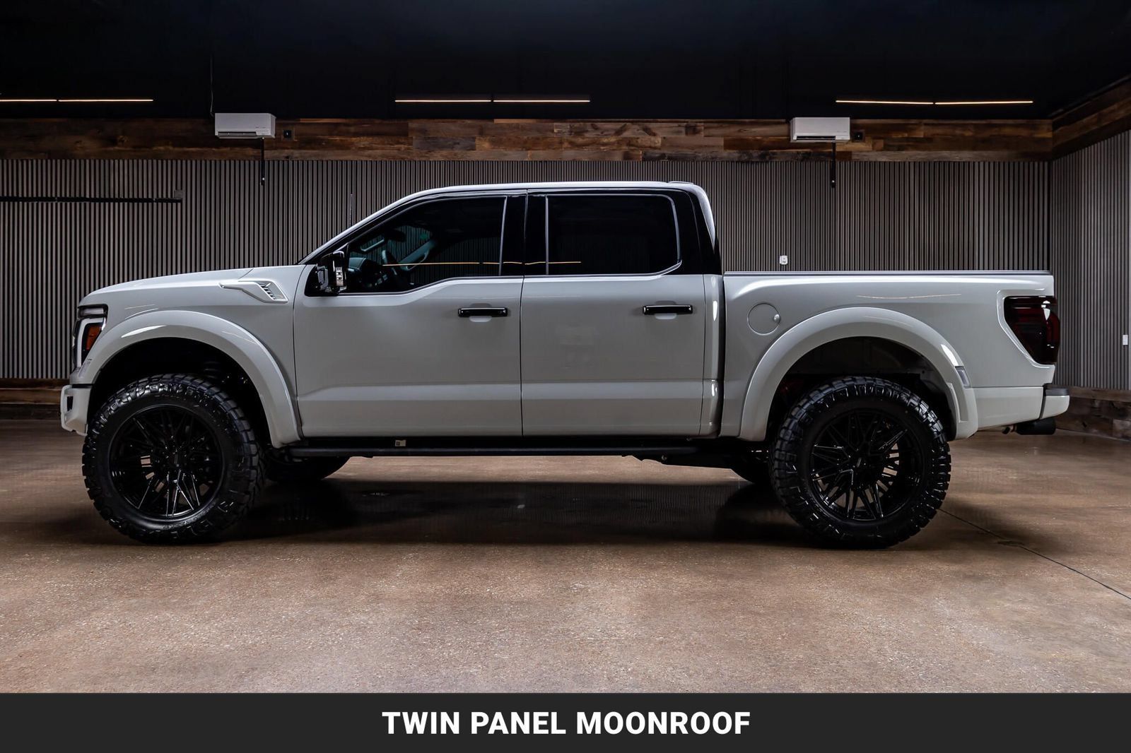 Used 2026 Ford F150 Raptor AWD/4WD image 6