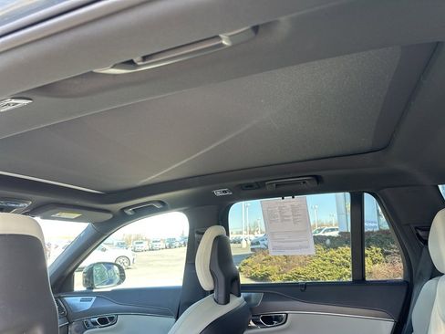 Used 2020 Volvo XC90 T6 R-Design w/ Protection Package Premier image 38