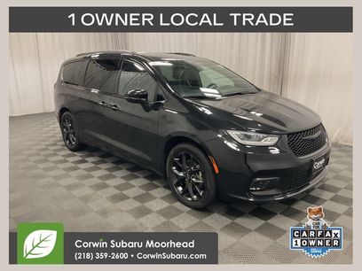 Used 2023 Chrysler Pacifica Touring-L w/ S Appearance Package