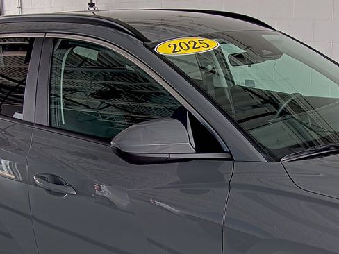 Used 2025 Hyundai Tucson SEL image 17