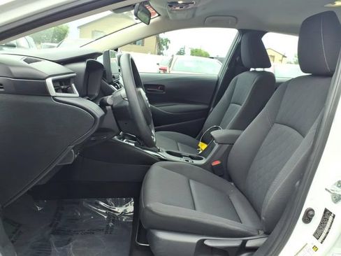 Certified 2025 Toyota Corolla LE FWD image 16