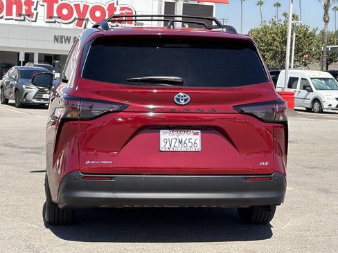 Certified 2025 Toyota Sienna XLE w/ XLE Plus Package AWD/4WD image 46