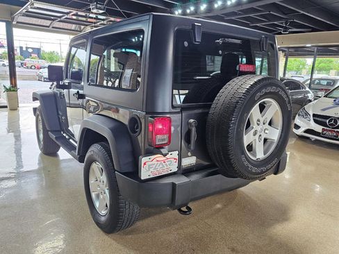 Used 2016 Jeep Wrangler Sport w/ Quick Order Package 24S AWD/4WD image 5