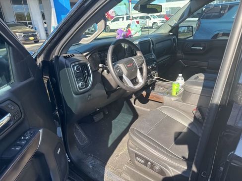Used 2022 GMC Sierra 1500 SLT image 10