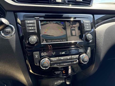 Used 2022 Nissan Rogue Sport SL AWD/4WD image 28