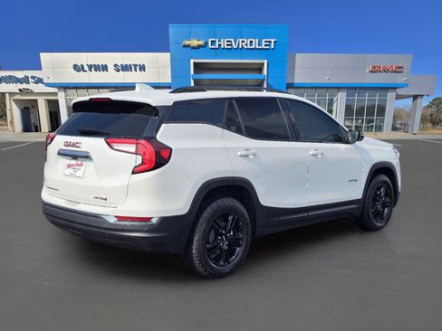 Used 2024 GMC Terrain AT4 image 5