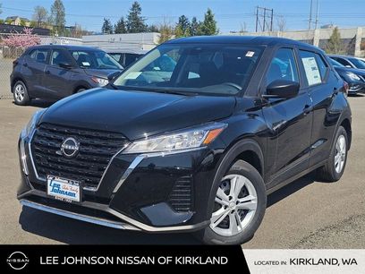 New 2025 Nissan Kicks Play S