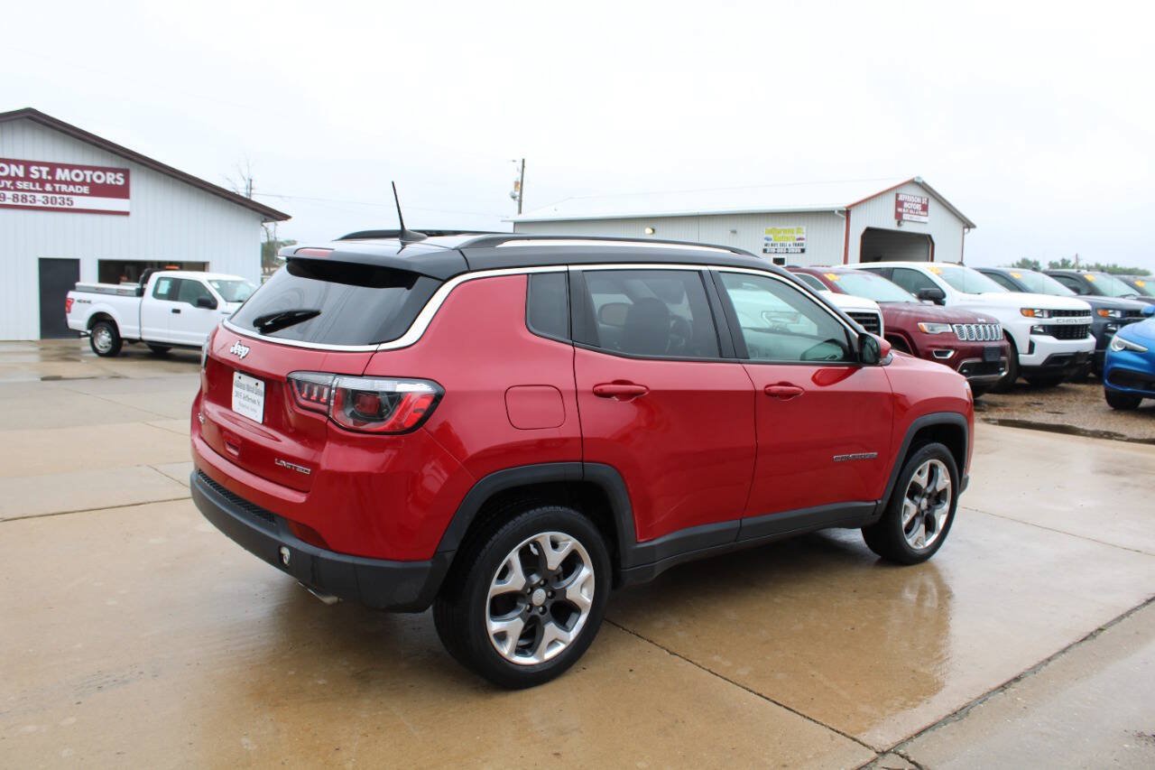 Used 2018 Jeep Compass Limited w/ Navigation Group AWD/4WD image 8