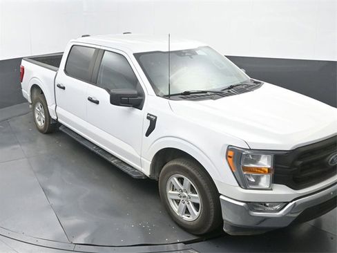 Used 2022 Ford F150 XL w/ Trailer Tow Package image 14