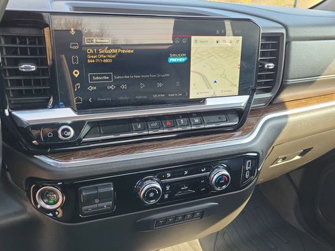Used 2024 GMC Sierra 2500 SLE w/ Remote Start Package AWD/4WD image 24