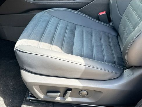 New 2025 Mitsubishi Outlander SE image 20