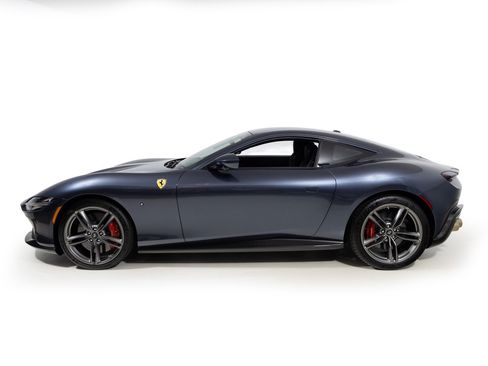 Used 2021 Ferrari Roma RWD image 3