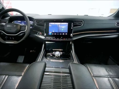 Used 2022 Jeep Wagoneer Series I w/ Premium Group I AWD/4WD image 8