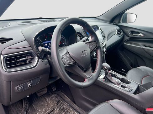 Used 2023 Chevrolet Equinox RS w/ RS Leather Package image 9