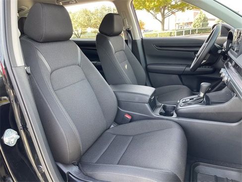 Certified 2025 Honda CR-V LX image 23