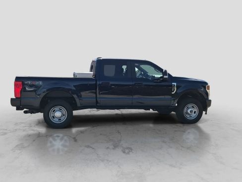 Used 2022 Ford F350 XL w/ Power Equipment Group AWD/4WD image 9