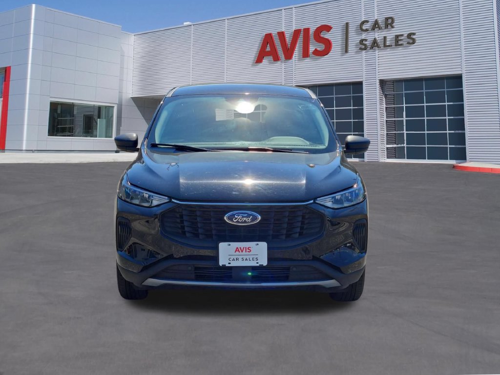 Used 2025 Ford Escape Active AWD/4WD image 2