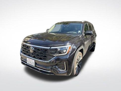 Certified 2024 Volkswagen Atlas SEL Premium R-Line image 11