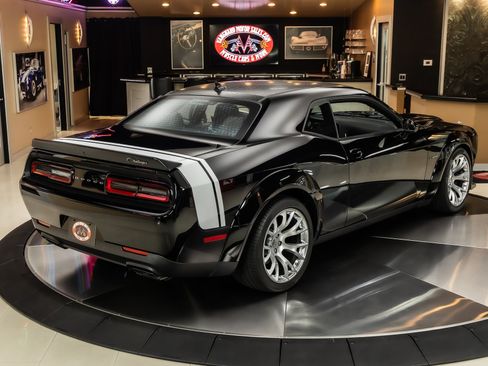 Used 2023 Dodge Challenger SRT Hellcat Redeye RWD image 12