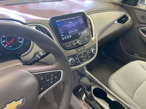 Used 2022 Chevrolet Malibu LS FWD image 20
