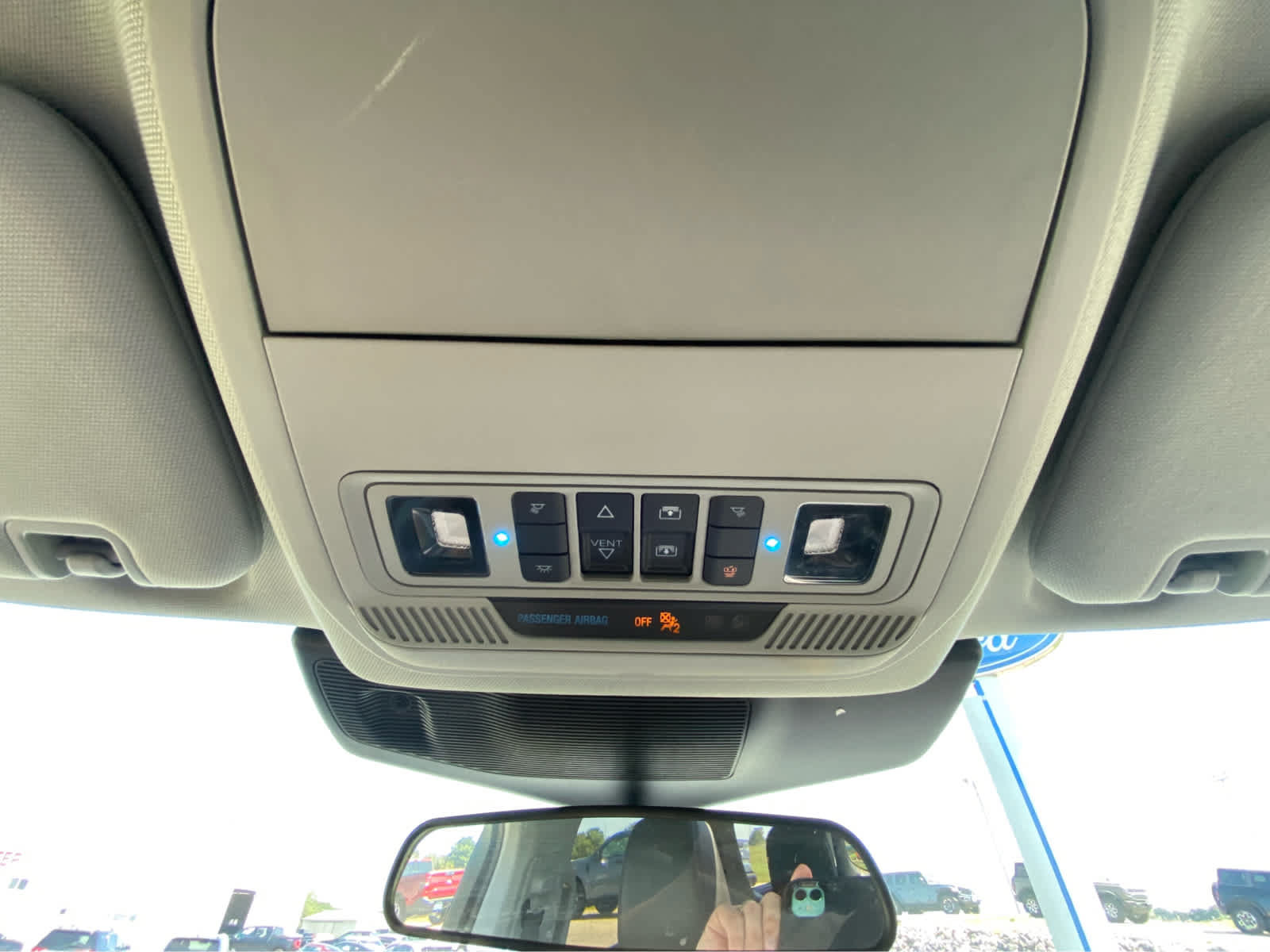 Used 2024 Ford Explorer XLT w/ Equipment Group 202A AWD/4WD image 39