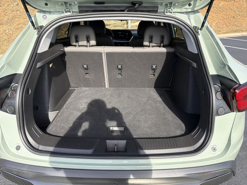 Used 2025 Chevrolet Trax ACTIV w/ Driver Confidence Package image 21