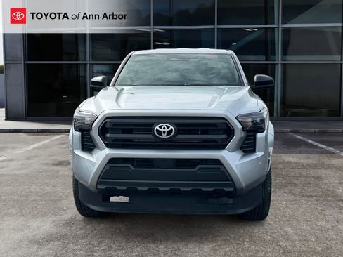 Used 2024 Toyota Tacoma SR image 11