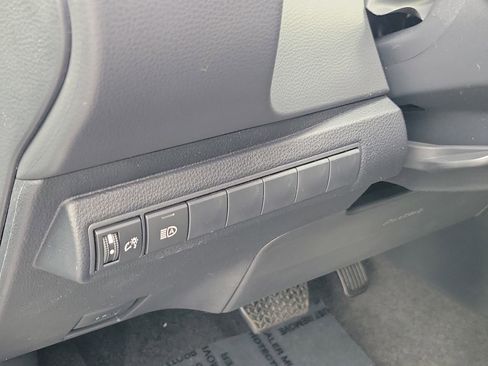 New 2026 Toyota Corolla SE FWD image 18