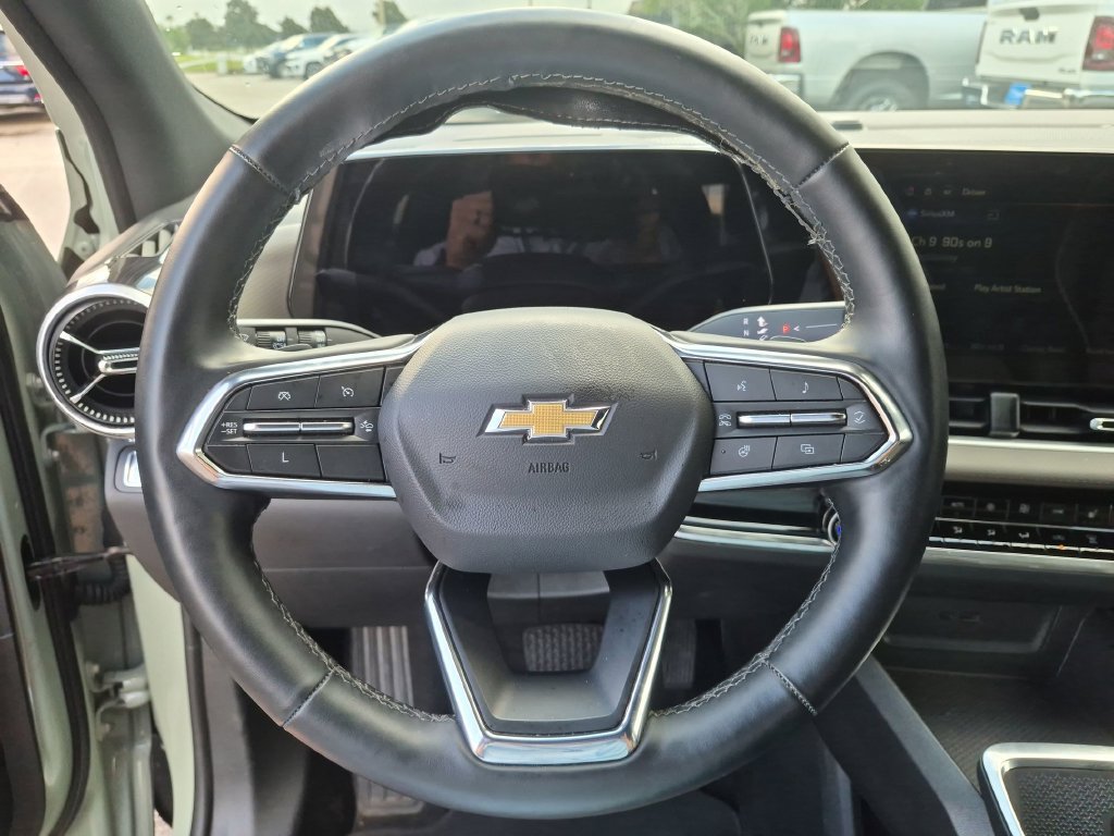 Used 2025 Chevrolet Equinox LT w/ Convenience Package II AWD/4WD image 14