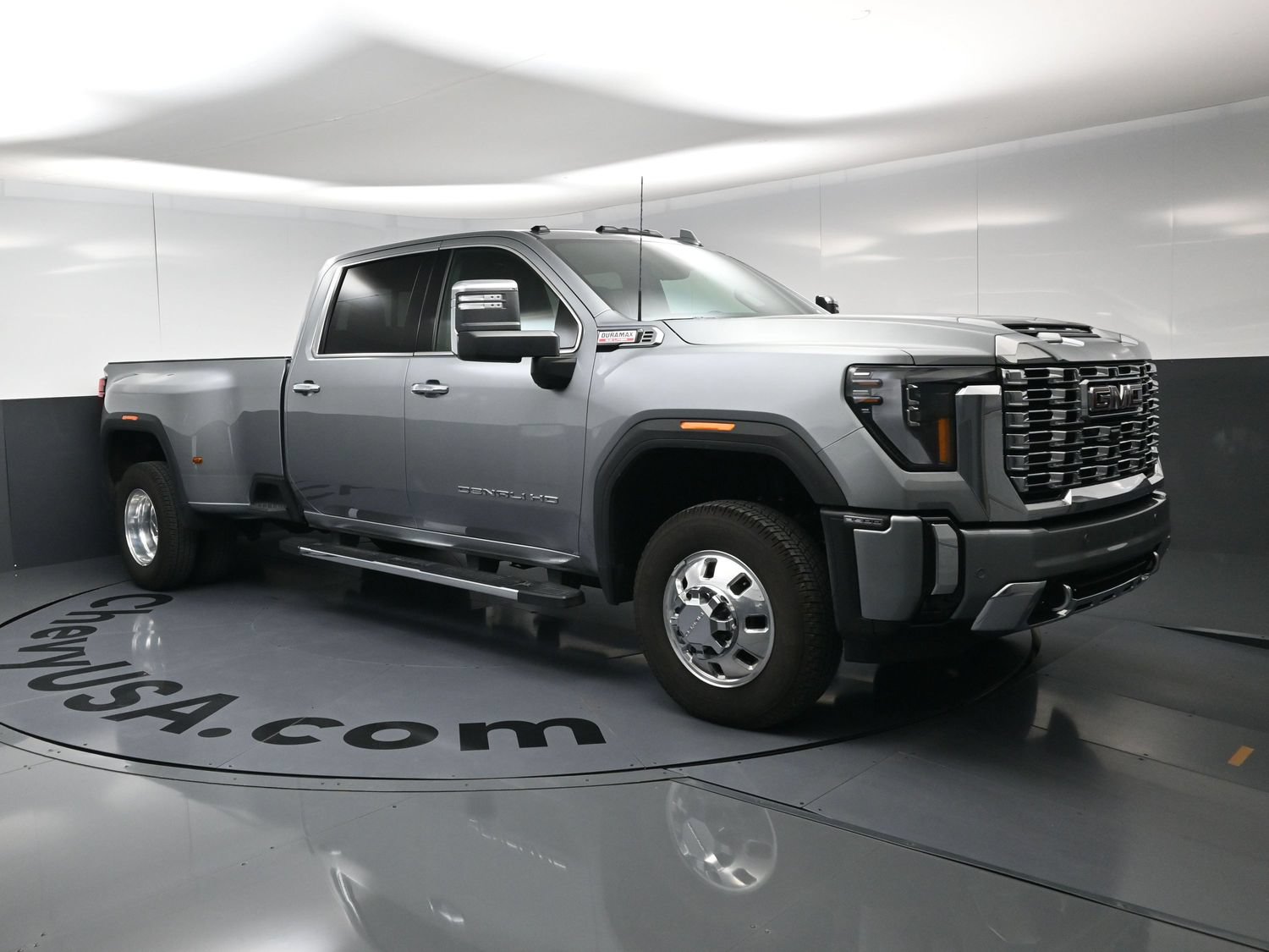 Used 2026 GMC Sierra 3500 Denali w/ Denali Reserve Package AWD/4WD image 2