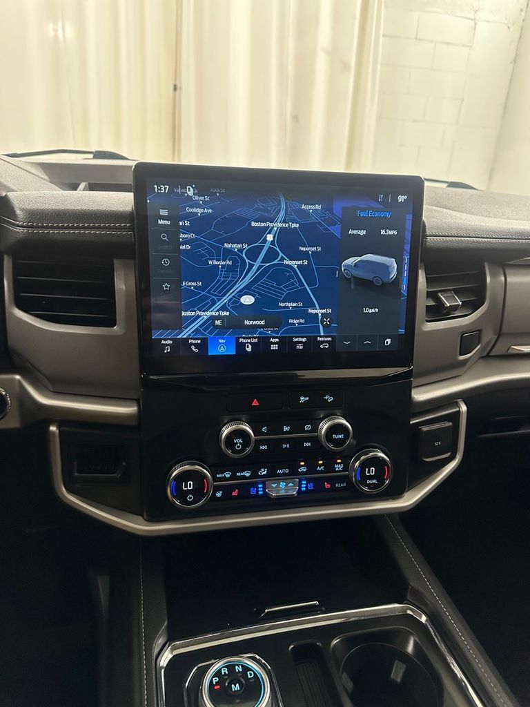 Used 2022 Ford Expedition XLT AWD/4WD image 21