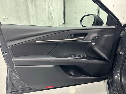 Used 2026 Toyota Camry LE FWD image 8