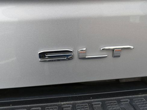 Used 2021 GMC Sierra 1500 SLT image 43