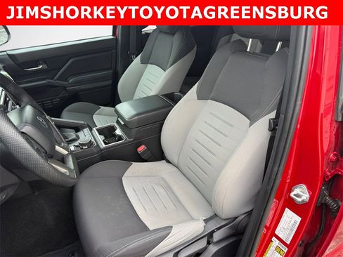Used 2024 Toyota Tacoma TRD Sport image 12