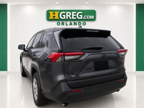Used 2022 Toyota RAV4 LE FWD image 8
