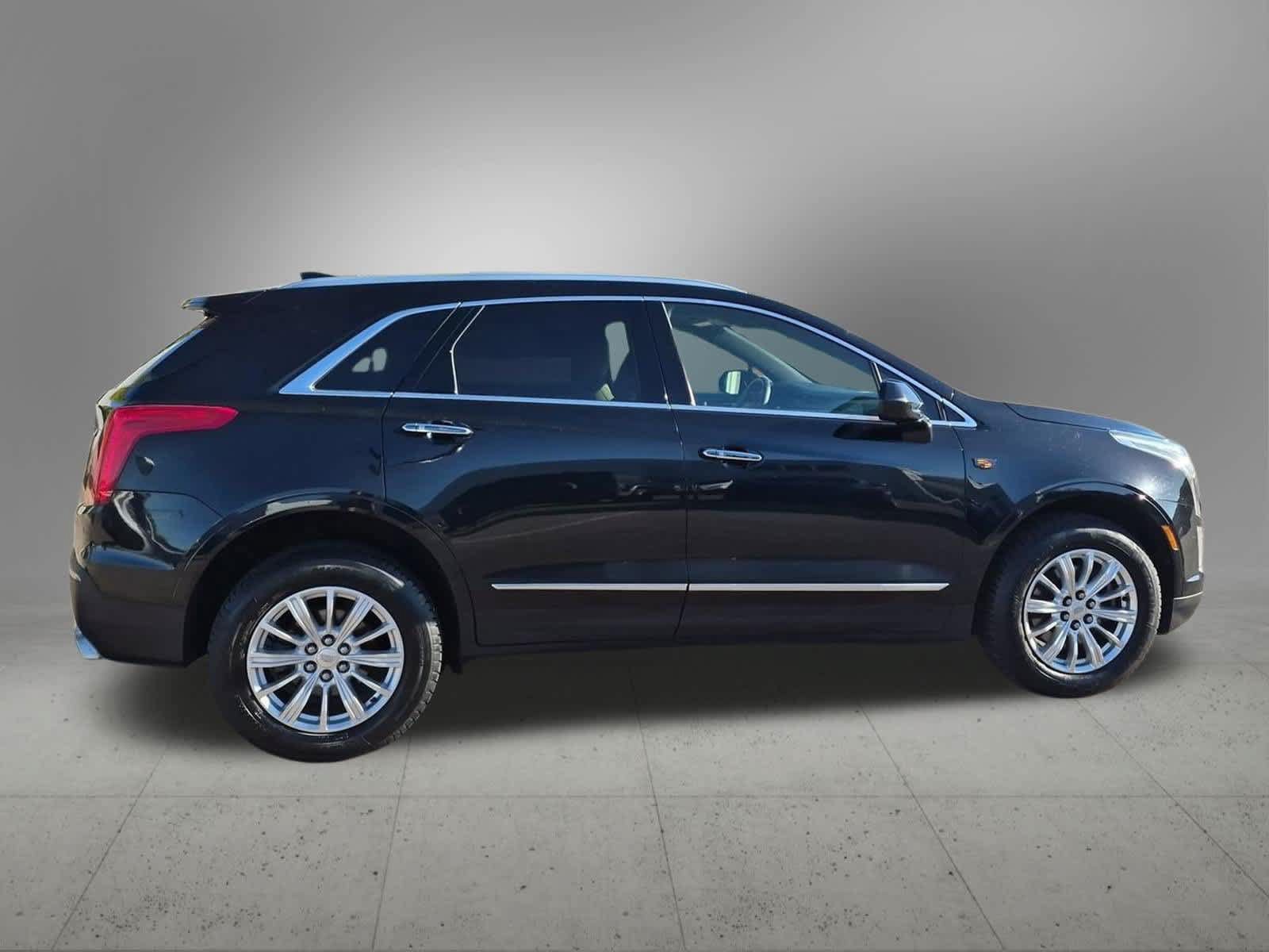 Used 2018 Cadillac XT5 AWD image 7