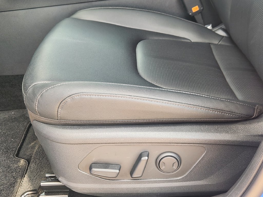 New 2026 Kia Sportage EX FWD image 21