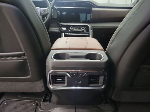 Used 2024 GMC Sierra 3500 Denali Ultimate image 23