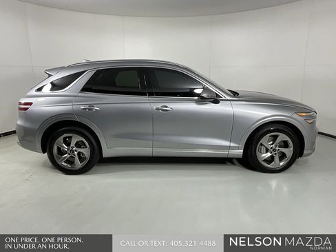 Used 2026 Genesis GV70 2.5T image 9