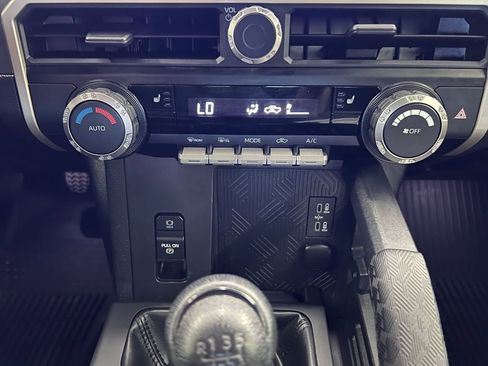 Used 2024 Toyota Tacoma TRD Off-Road AWD/4WD image 16