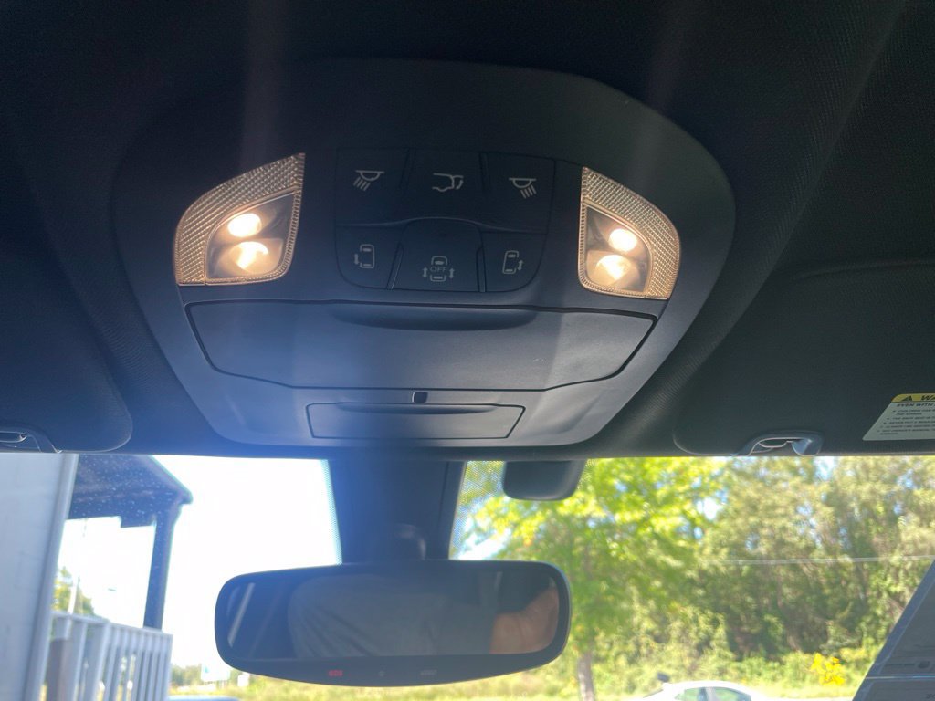 Used 2019 Chrysler Pacifica Touring-L Plus w/ S Appearance Package FWD image 28